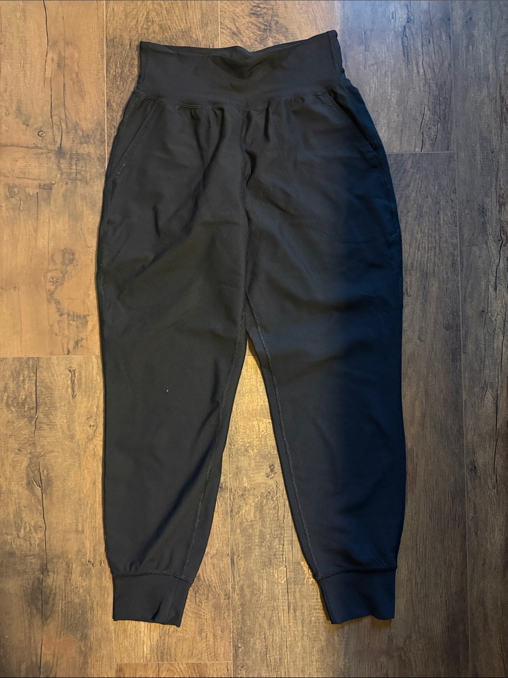 Old Navy Black Ribbed High-Waist Joggers with Elastic Cuffs